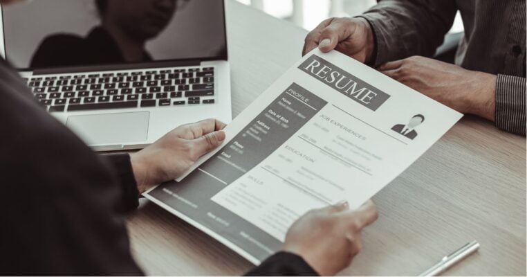 Membuat Curriculum Vitae dan Portofolio yang Menarik