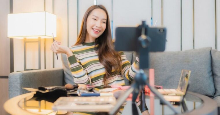 Ide Usaha Sampingan Content Creator