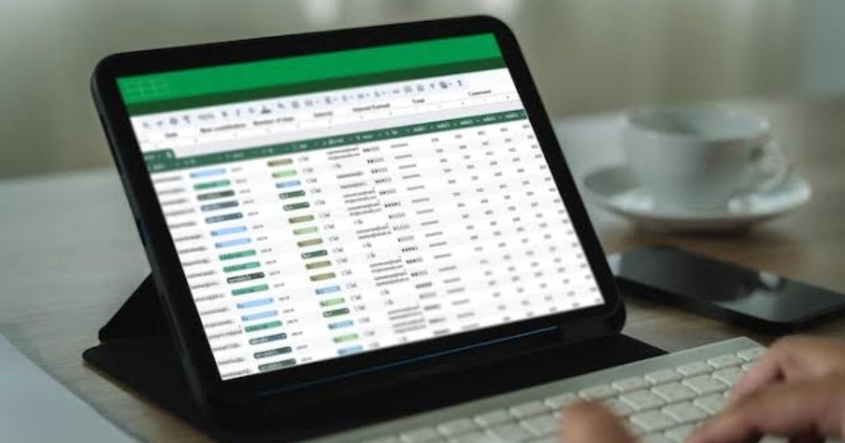 Absen di Excel